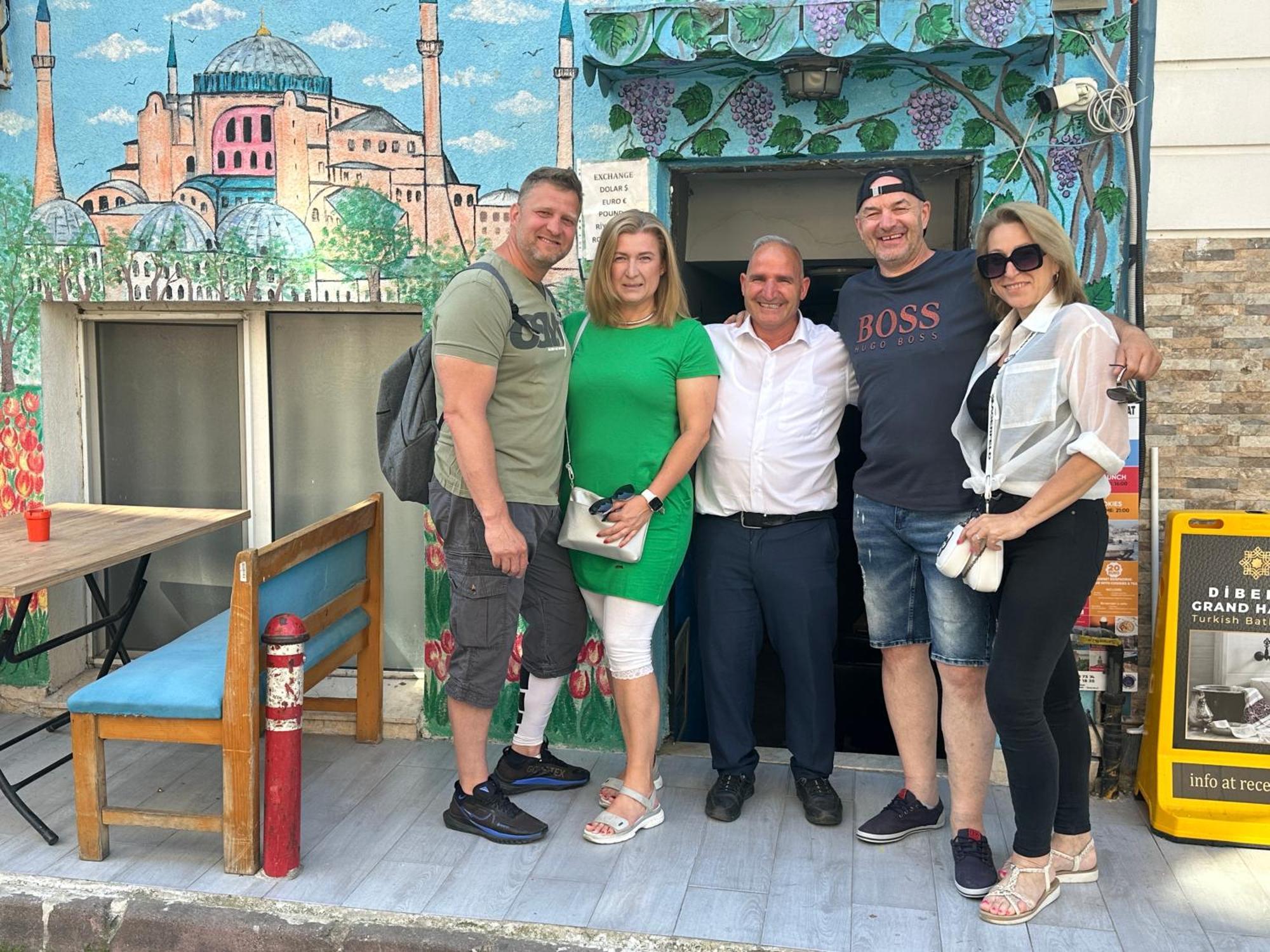 Happy Suite Boutique Hotel Истанбул Екстериор снимка
